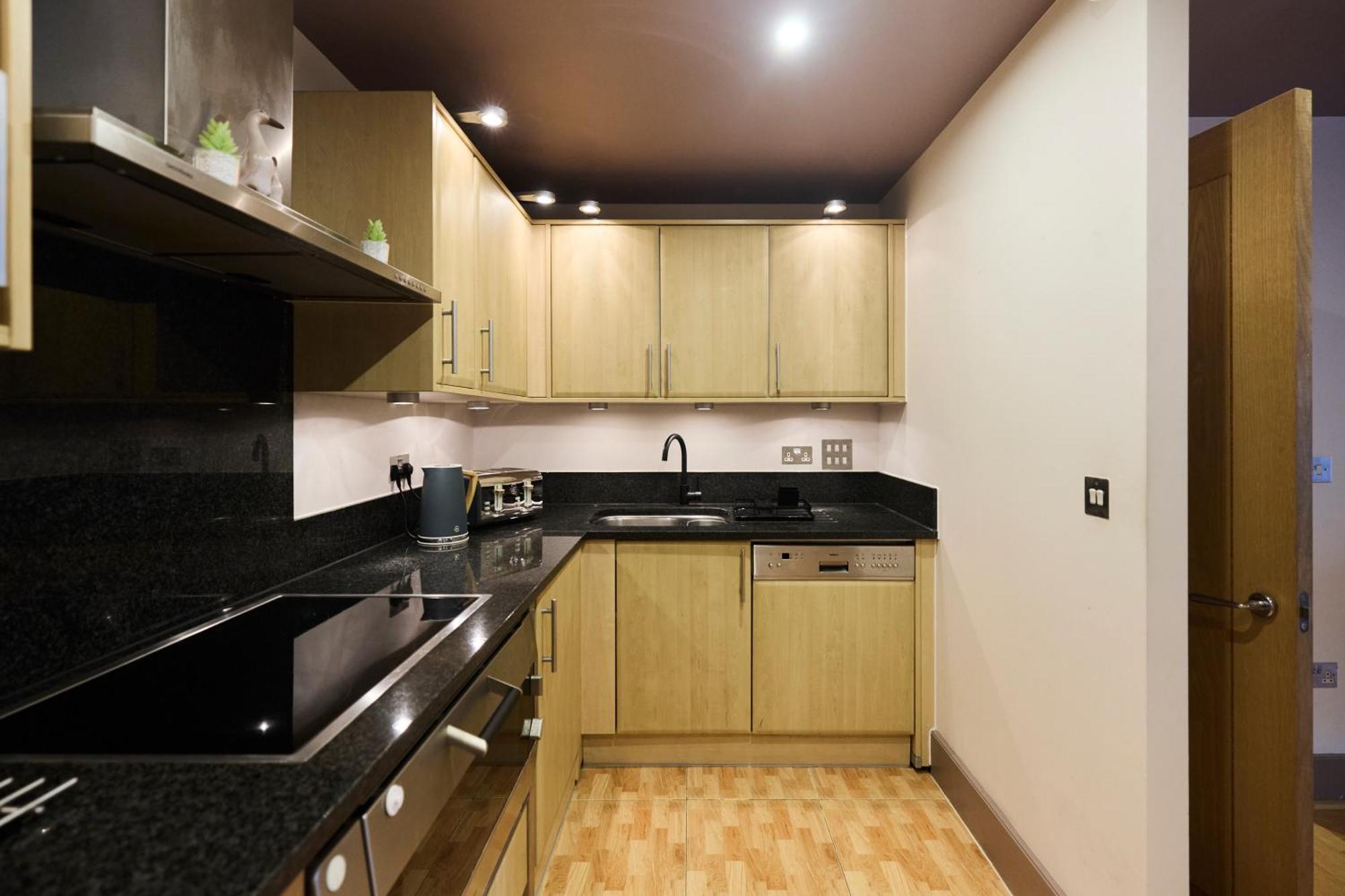 The Vauxhall Hideout - Comfy 2Bdr Flat With Balcony Λονδίνο Εξωτερικό φωτογραφία